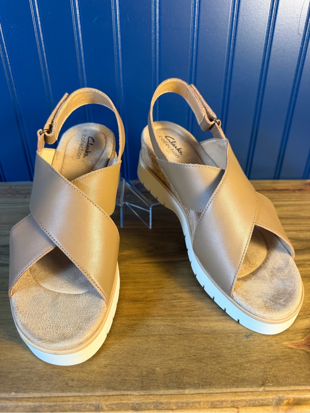 Clarks Collection Diaz Cross Tan Leather Platform Wedge Sandals 9.5 M